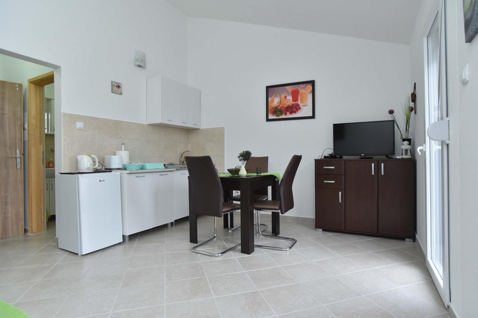 Petrovac Vila Lucice מראה חיצוני תמונה