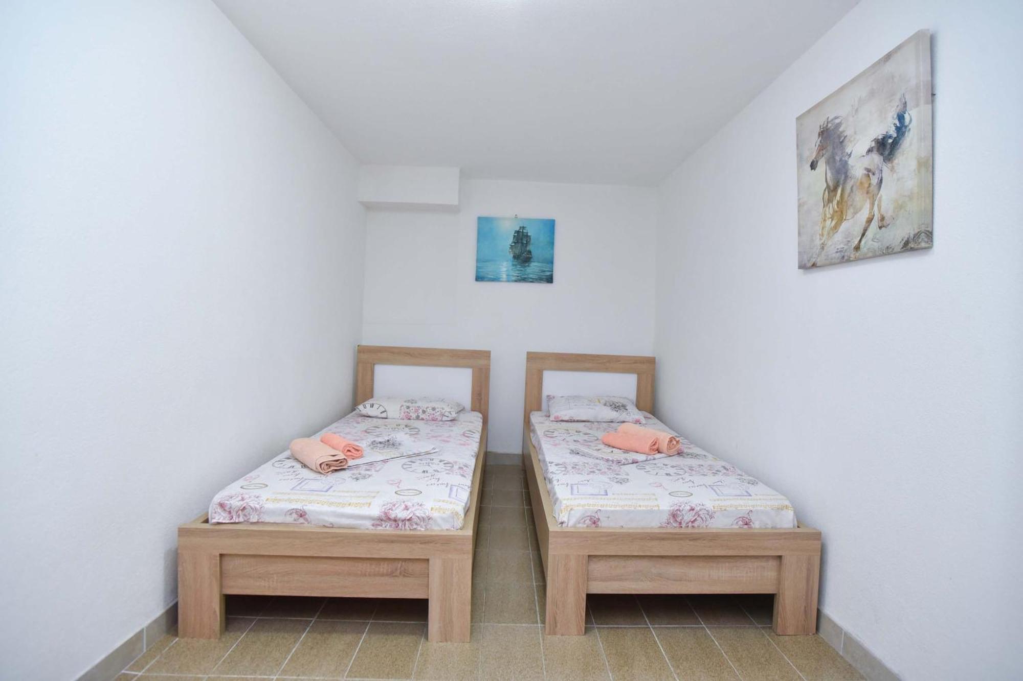 Petrovac Vila Lucice מראה חיצוני תמונה